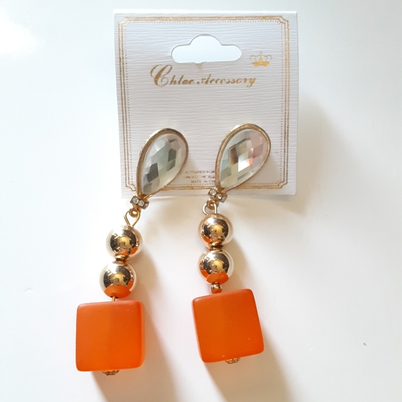 Chloe Accessory Orange Box Dangle Earrings - Picture 4 of 6